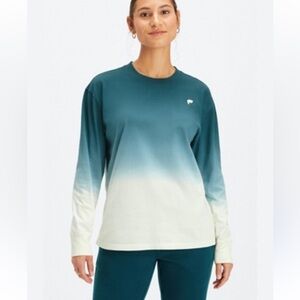 Fabletics dip die long sleeve boyfriend t